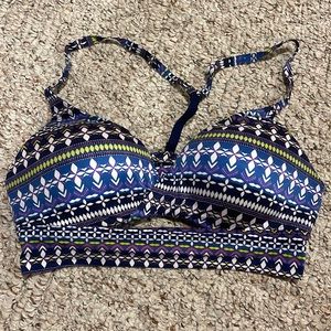 Victoria’s Secret wireless push up bra. Size: 34B.